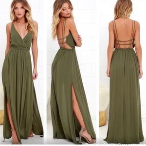 Lulu’s Olive Green Lost in Paradise Maxi Dress Small
